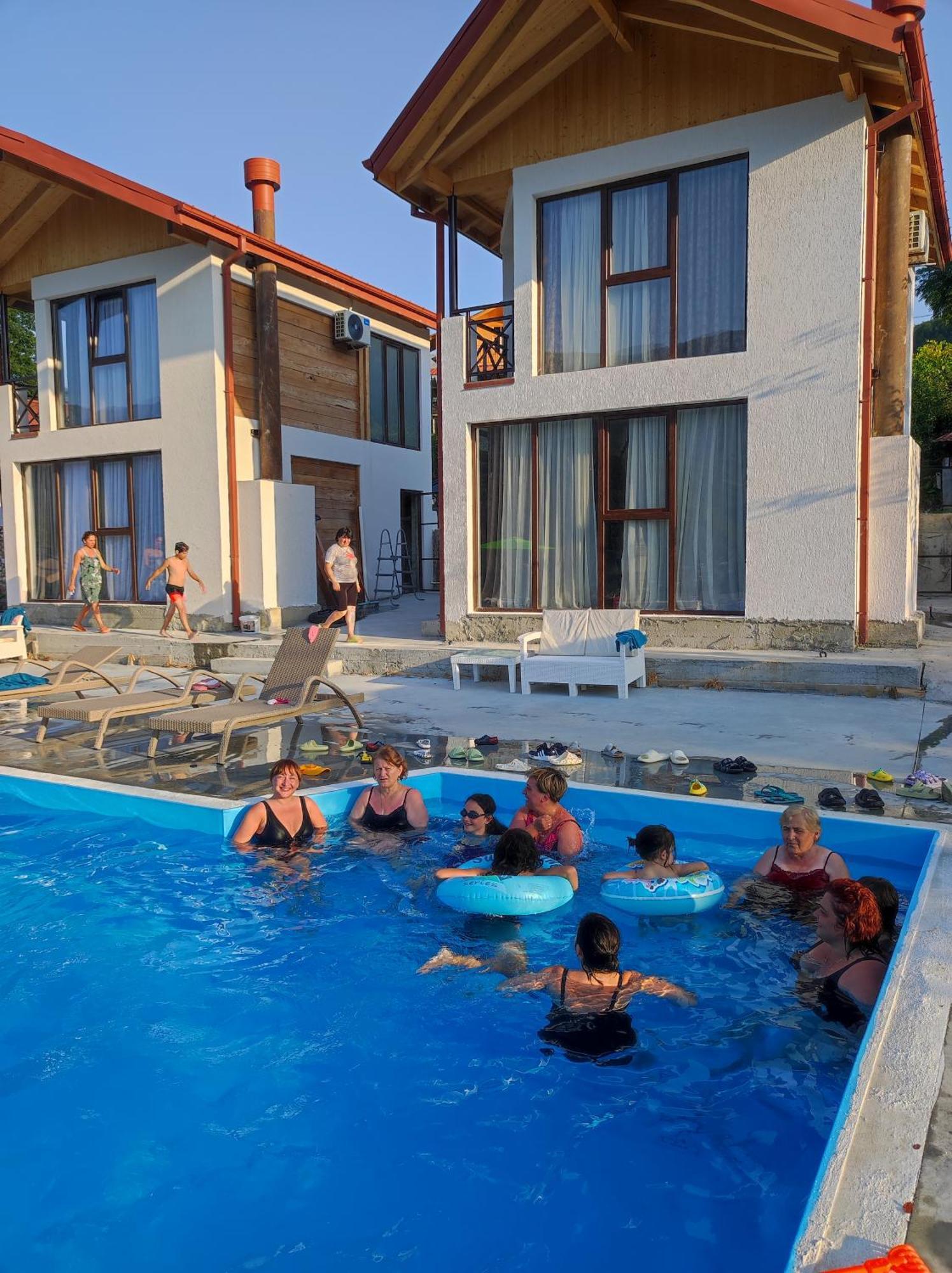 Belvedere Hotel Ambrolauri Exterior foto
